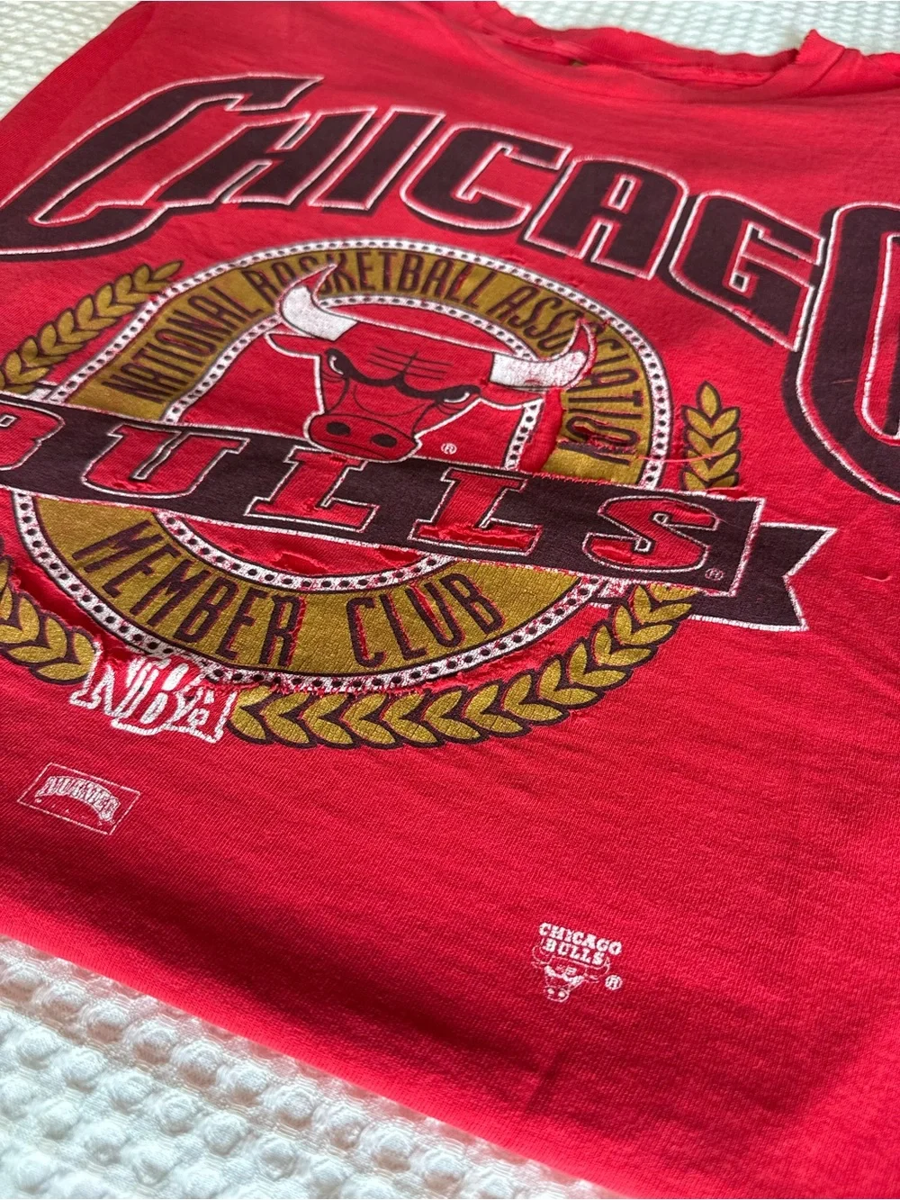 Vintage 1990 Chicago Bulls Red single stitched Graphic Tee NutmegMills rare NBA - Picture 3 of 10